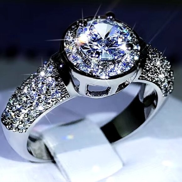 🆕 Stunning 1.75 Ctw. Halo Micro Pave Engagement /Promise Ring 18K White Gold 🆕 - Picture 6 of 6